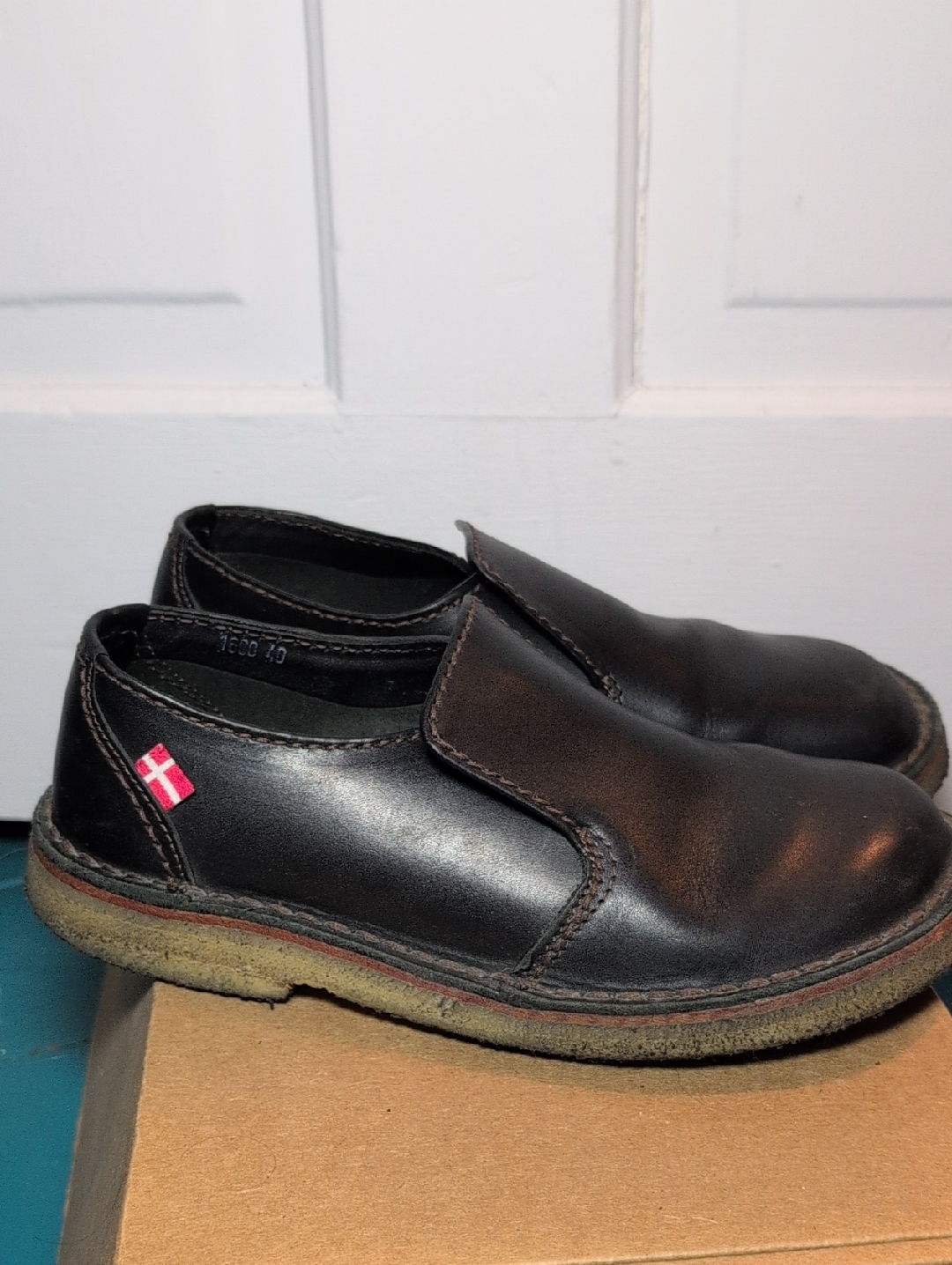 Women's Black Leather Slip-On Flats With Crepe Sole